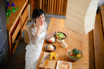 ご飯ですよ～と声をかけてくれる素敵なお母さん