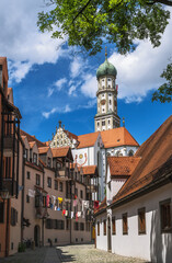 Fototapeta na wymiar Basilika St. Ulrich in Augsburg