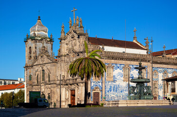 Porto, kościoły Carmo and Carmelitas, Portugalia, płytki azulejos, Igreja dos Carmelitas - obrazy, fototapety, plakaty