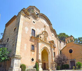 Fototapeta na wymiar Monasterio de las Santas Cruces en Aiguamurcia Tarragona España