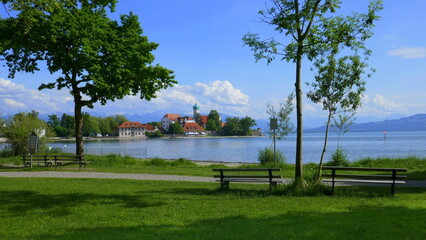 Fototapeta premium Blick auf Wasserburg am Bodensee