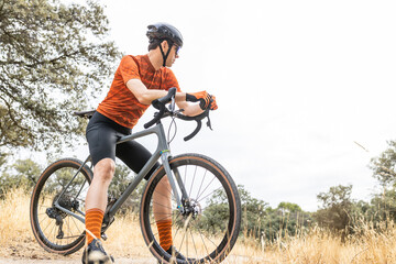 Fototapeta na wymiar gravel bike orange