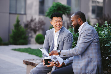 Expert consulting client 