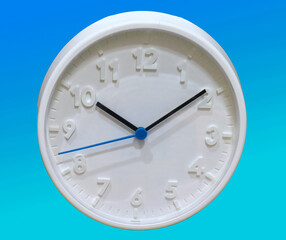 Retro white circle wall clock