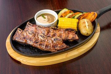 Deliciosa carne asada a las brasas