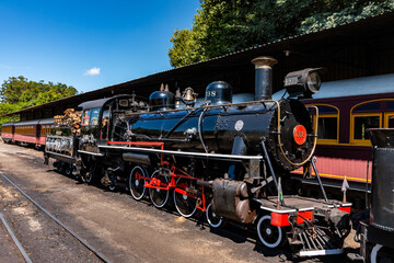 Naklejka premium Trem antigo a vapor.