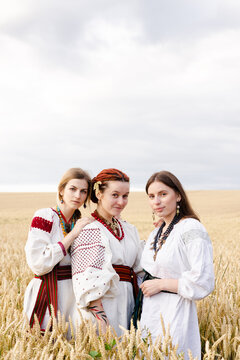 Ukrainian women in traditional costumes 