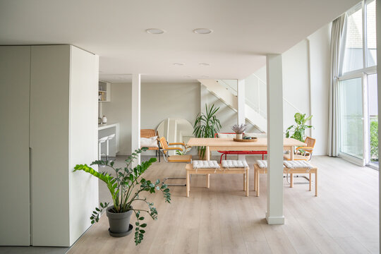 Big Table In Spacious Co-working