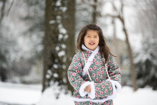 Portrait of happy child in winter