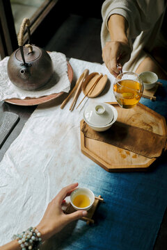 Set for traditional Chinese tea brewing ceremony