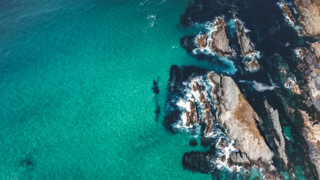 Vista a&eacute;rea con drone en la playa Valdovi&ntilde;o, Ferrol, Galicia, Espa&ntilde;a
