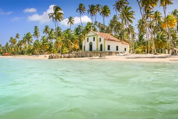 Photo sur Plexiglas Brésil Carneiros idyllic beach with Chapel church at sunny day, in Northeastern Brazil