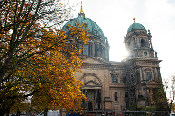 Berlin Cathedral with the sun 