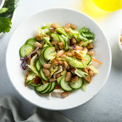 Healthy vegetable salad with white bean