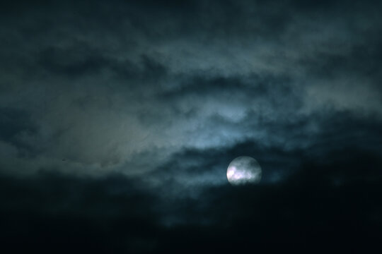 満月の夜空イメージ３