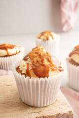 Cupcake with caramel and Lotus cookies