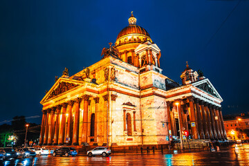 Fototapeta na wymiar Famous St. Isaac Cathedral on a summer night. saint Petersburg. Russia