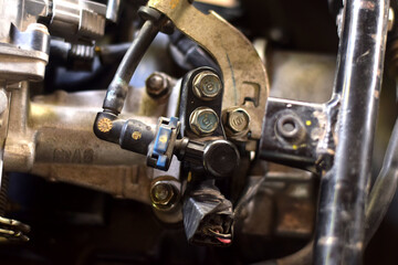 Obraz na płótnie Canvas Close up of the engine power supply circuit.