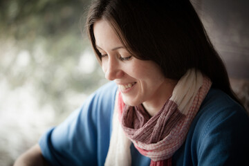 Close up portrait of a smiling woman