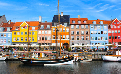 Fototapeta na wymiar Nyhavn district in Copenhagen, Denmark