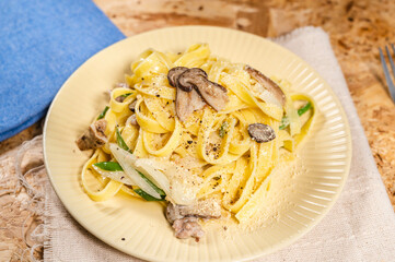 ポルチーニのクリームパスタ