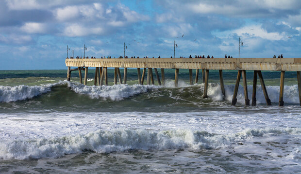 Pacifica beach pier waves breaking