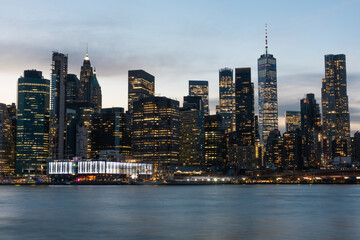 Fototapeta na wymiar Manhattan skyline from Brooklyn