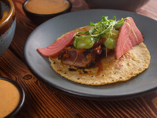 mexican food gourmet tuna taco
