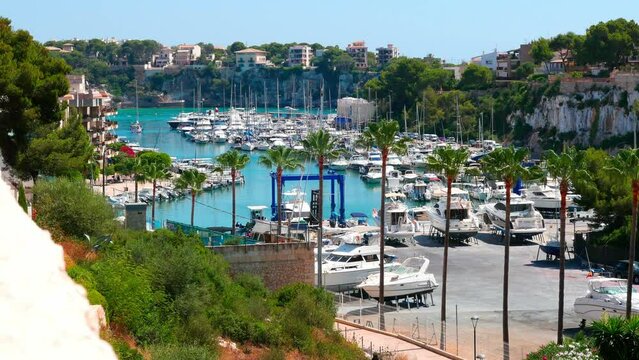 Mallorca Porto Cristo with boats and colorful houses
