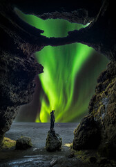 Island mit Nordlichtern