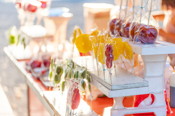 フルーツ飴の屋台