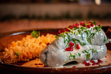 Chiles en Nogada - Comida Mexicana