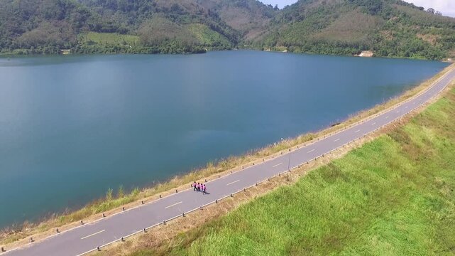 The road along the dam on a clear day
