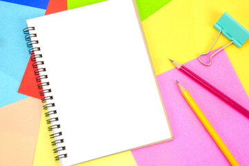 Blank white page of notepad for copy space