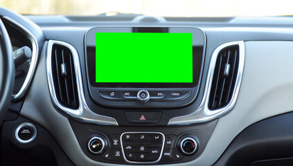 Obraz na płótnie Canvas Green screen on cars touchscreen display 