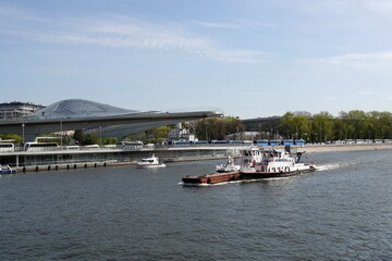 Service and traveling motor ships 