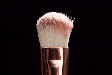 Decorative cosmetics for the face that is applied with brushes