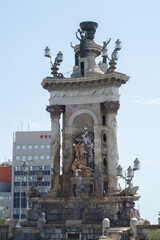 Fototapeta na wymiar Fountain of the Plaza de España in Barcelona