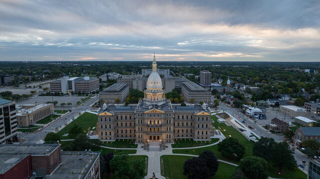Arial photo of the Michigan State Capitol 