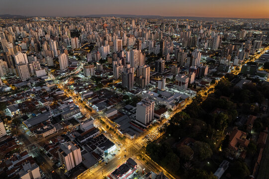 Campinas Imagens &ndash; Procure 4,357 fotos, vetores e v&iacute;deos | Adobe Stock