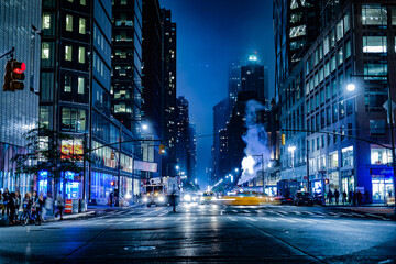 ニューヨークの街の夜景 - obrazy, fototapety, plakaty