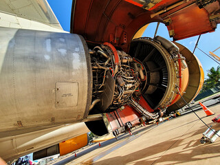 Under the hood of a Boeing 767 General Electric jet engine - obrazy, fototapety, plakaty