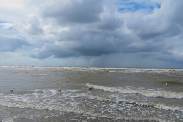 Regenwolken über Nordsee
