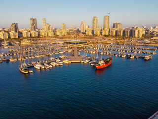 Obraz premium city skyline at sunset