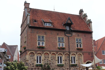 Fototapeta na wymiar Rathaus auf dem Markplatz von Meppen.