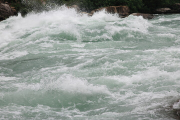 Obraz premium Niagara River - Stromschnellen / Niagara River - White Water