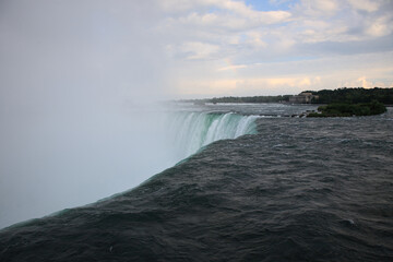 Kanadische Niagarafälle - Hufeisenfälle / Canadian Niagara Falls - Horseshoe Falls /