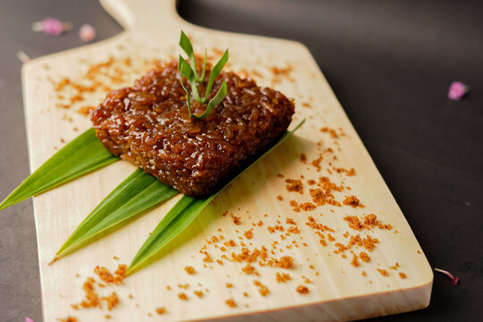 Baje' or Baje is one of the typical cakes from the Bugis