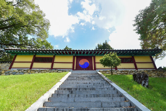Korean traditional architecture Inner three gate and stairway of Local Confucian School in Cheongju, South Korea.