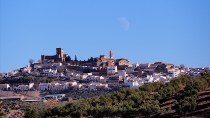 Village fortifié sous la lune - Extremadura - Espagne